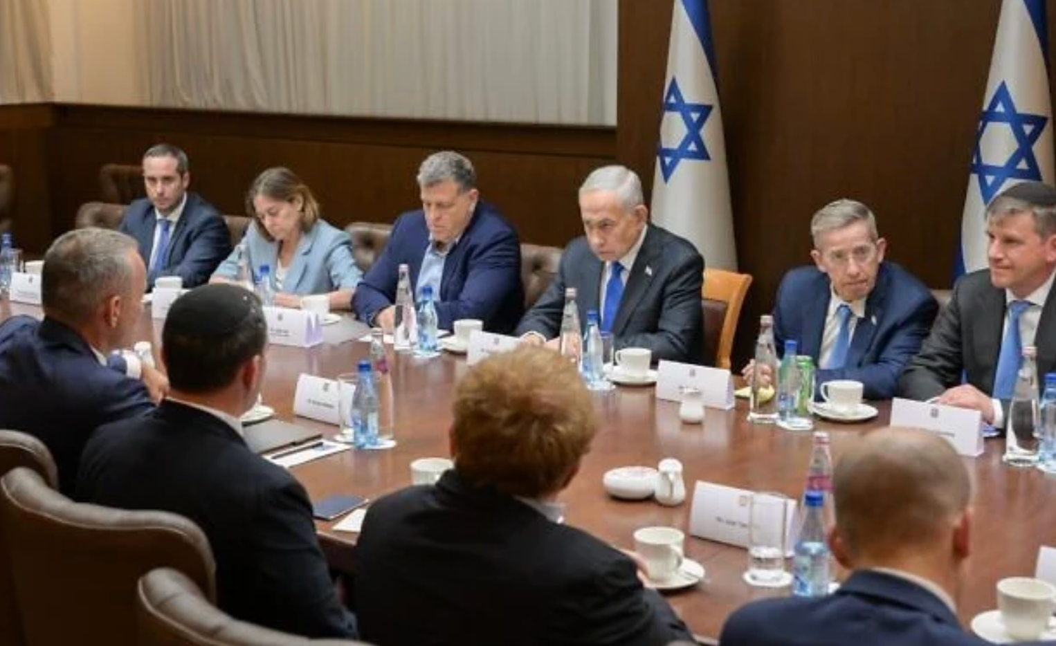 Gaza : Benjamin Netanyahou reçoit Nickolay Mladenov sur fond de discussions autour du désarmement du Hamas
