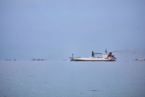 Iran Urges India to Release Tankers for Safe Passage