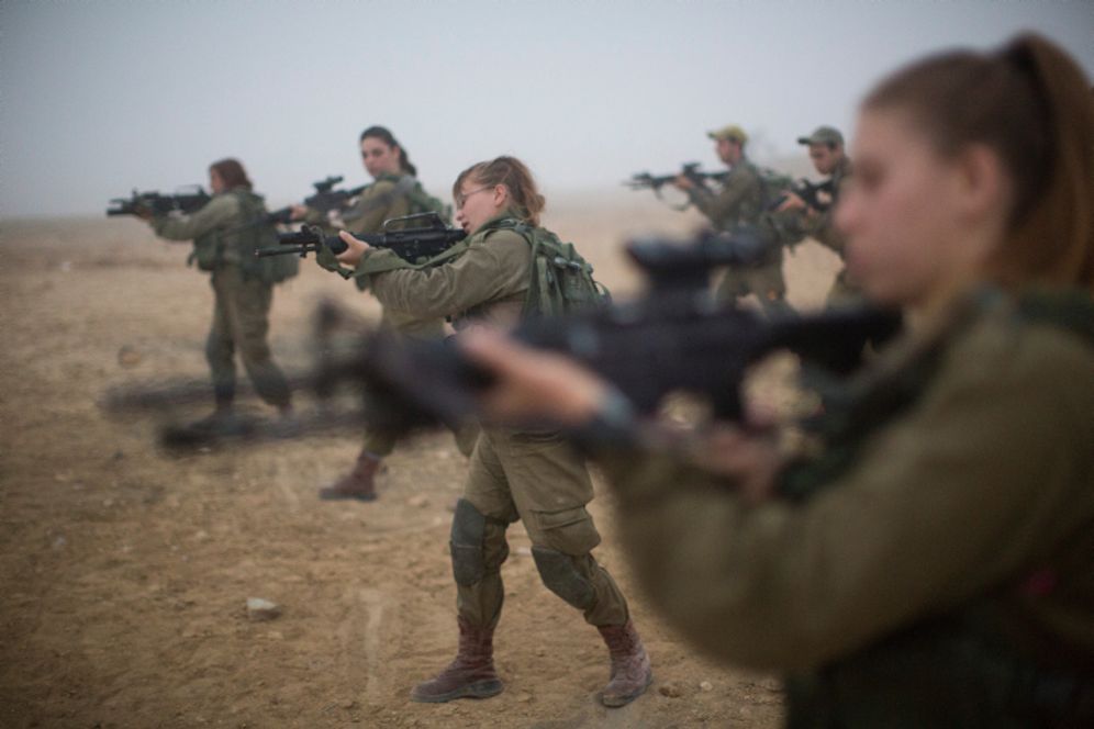 Hadas Parush/Flash90 Soldiers of the Bardales Battalion prepare for urban warfare training near Nitzanim in the Arava area of Southern Israel, on July 13, 2016.