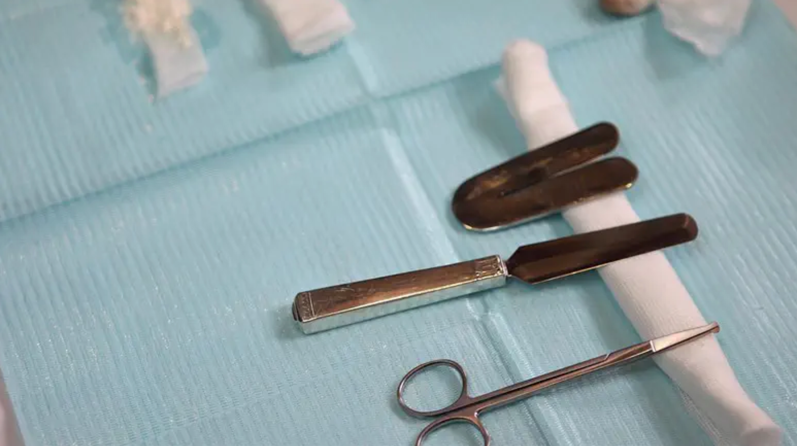 Circoncision en Belgique : les responsables juifs européens tirent la sonnette d’alarme