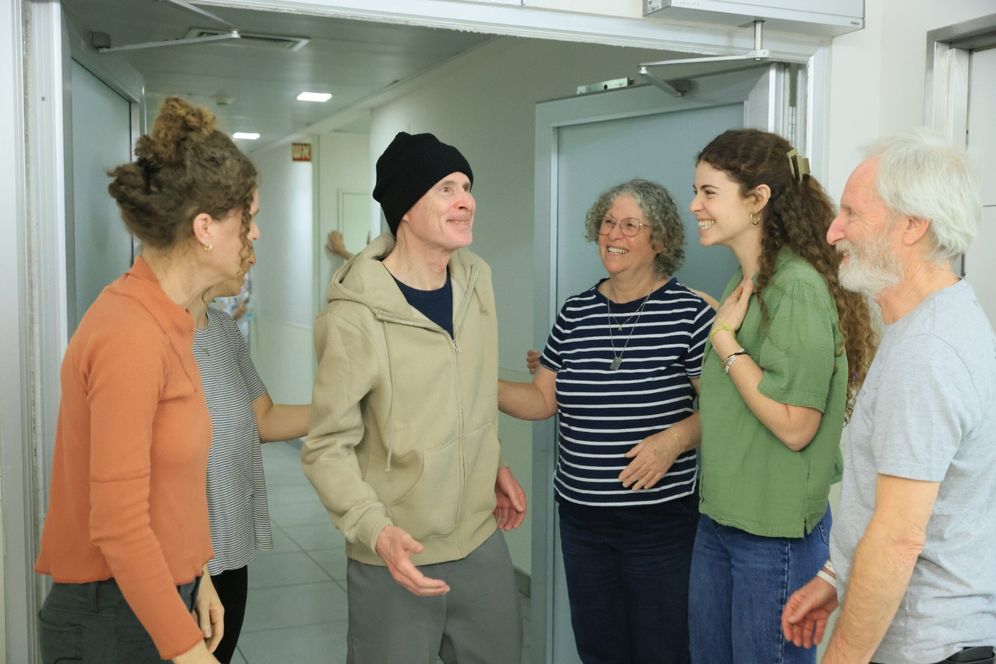 NA Keith's release from Hamas captivity and Aviva Siegel