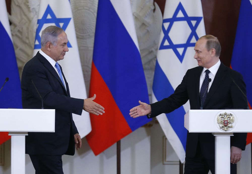 Vladimir Poutine et Benjamin Netanyahou à Moscou, en Russie, mardi 7 juin 2016.