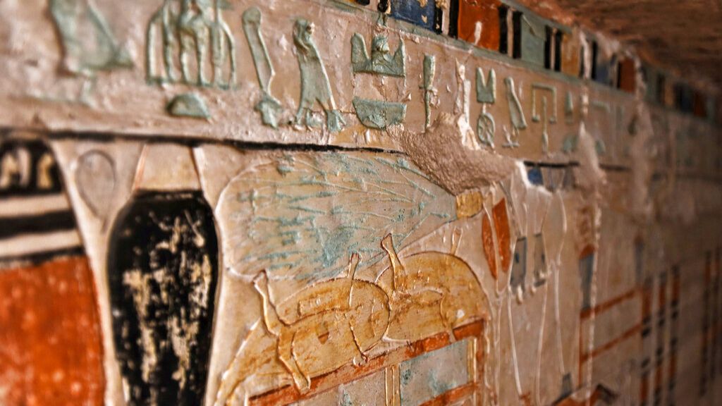 Spécial week-end | Quand les vainqueurs effacent l’histoire : de l’Égypte antique aux régimes modernes