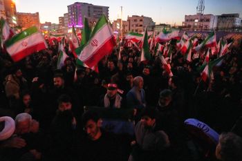 Manifestations en Iran en faveur du régime des mollahs après la mort d'Ali Khamenei 