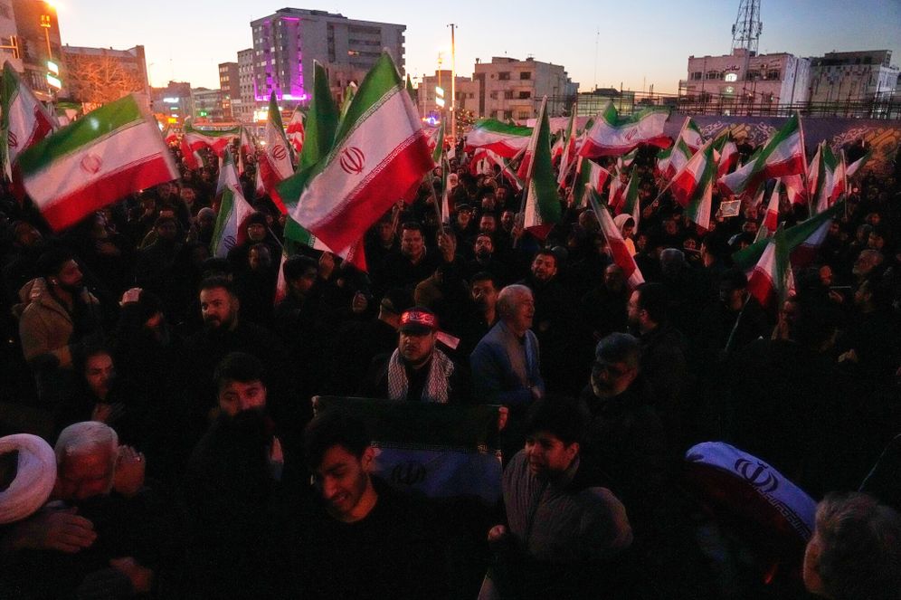 ההפגנות באיראן והאבל על חמינאי