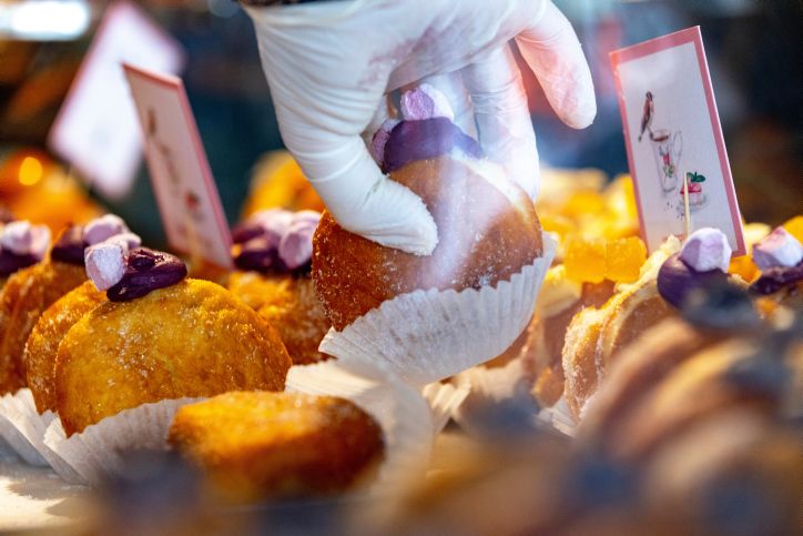 Explainer: How Donuts Became The Israeli Hanukkah Treat - Vimarsana News