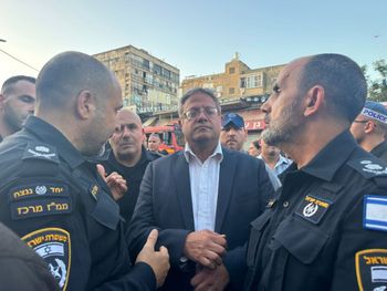 השר בן גביר בזירת האירוע ברמלה: "תוצאה של עשרות שנות הזנחה של הפשיעה במגזר הערבי", 12.9.24