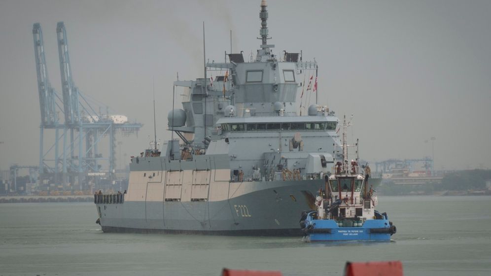 AP הפריגטה של חיל הים הגרמני FGS באדן-וירטמברג, ארכיון