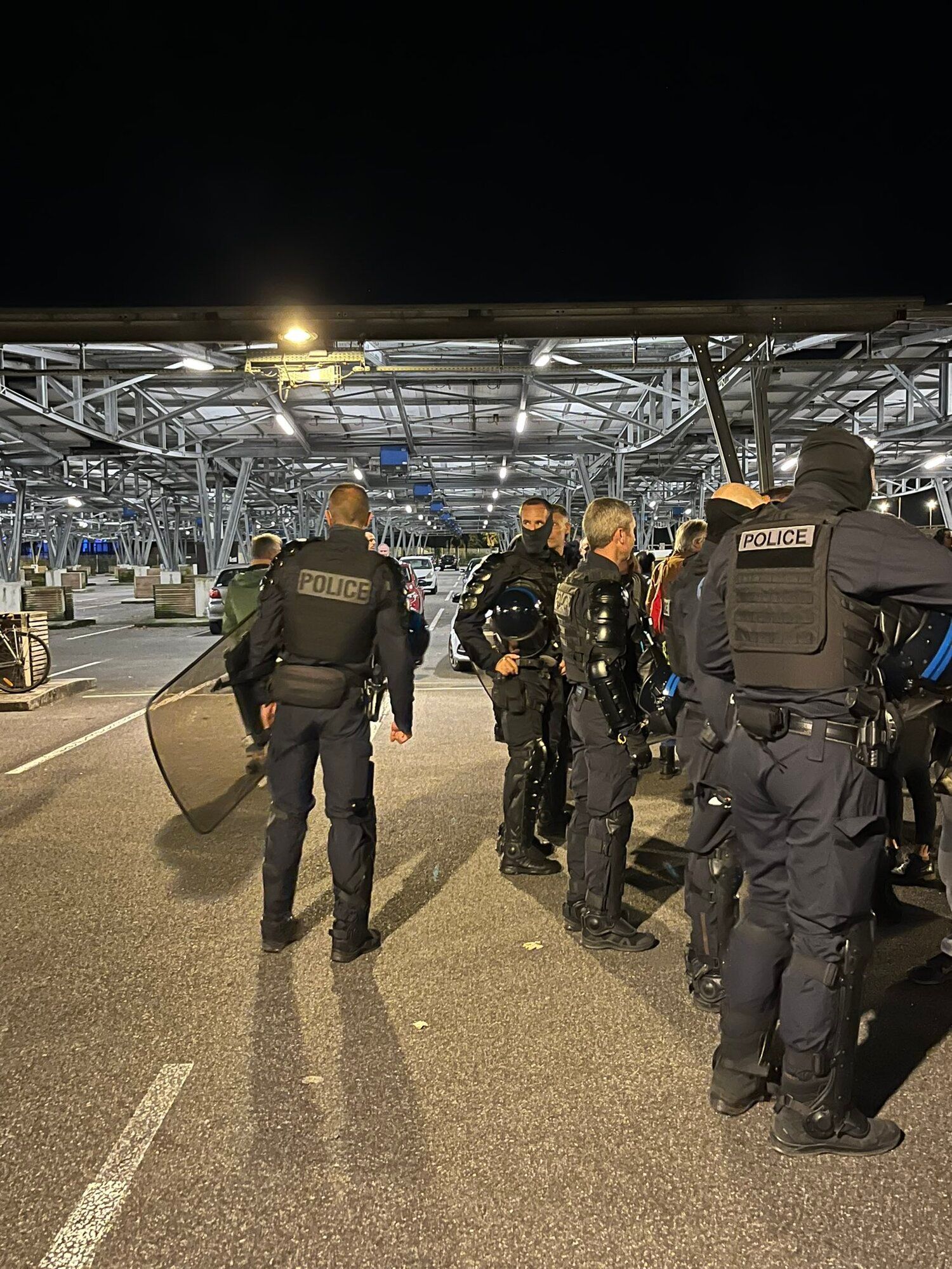 Manifestations "Bloquons tout" en France : déjà plus de 250 arrestations