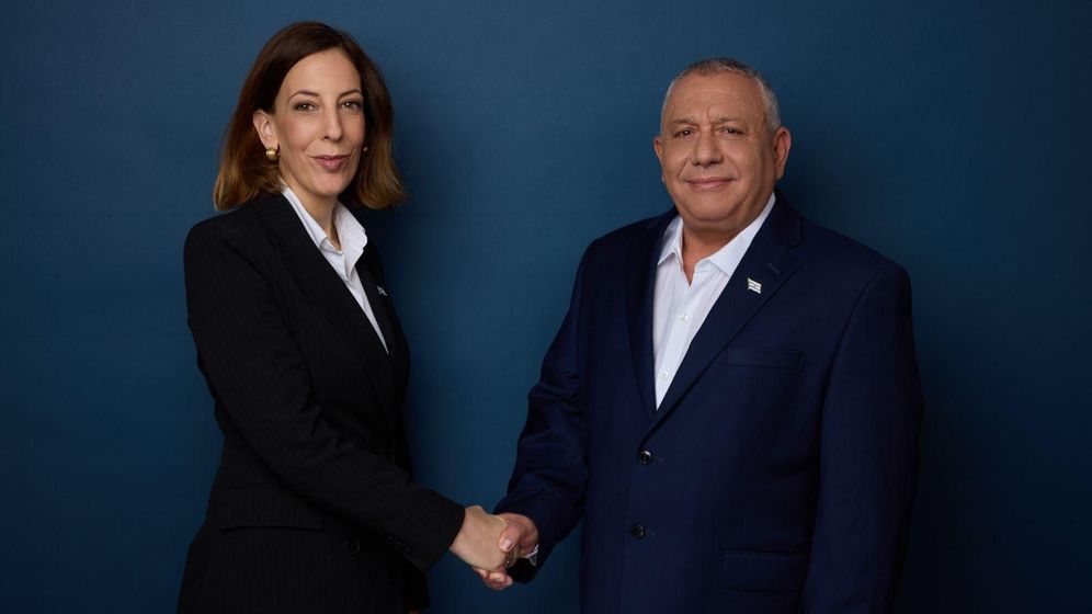 יהב טרודלר מימין לשמאל: יו"ר "ישר!" גדי איזנקוט, טל אוחנה חכמון