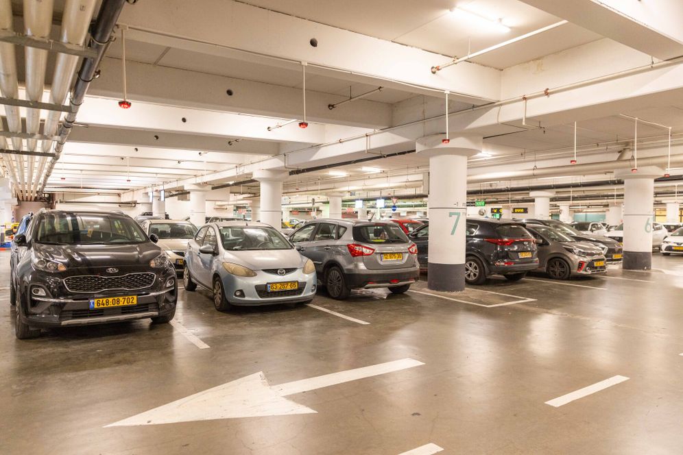 חניון בקניון ראשונים, ראשון לציון