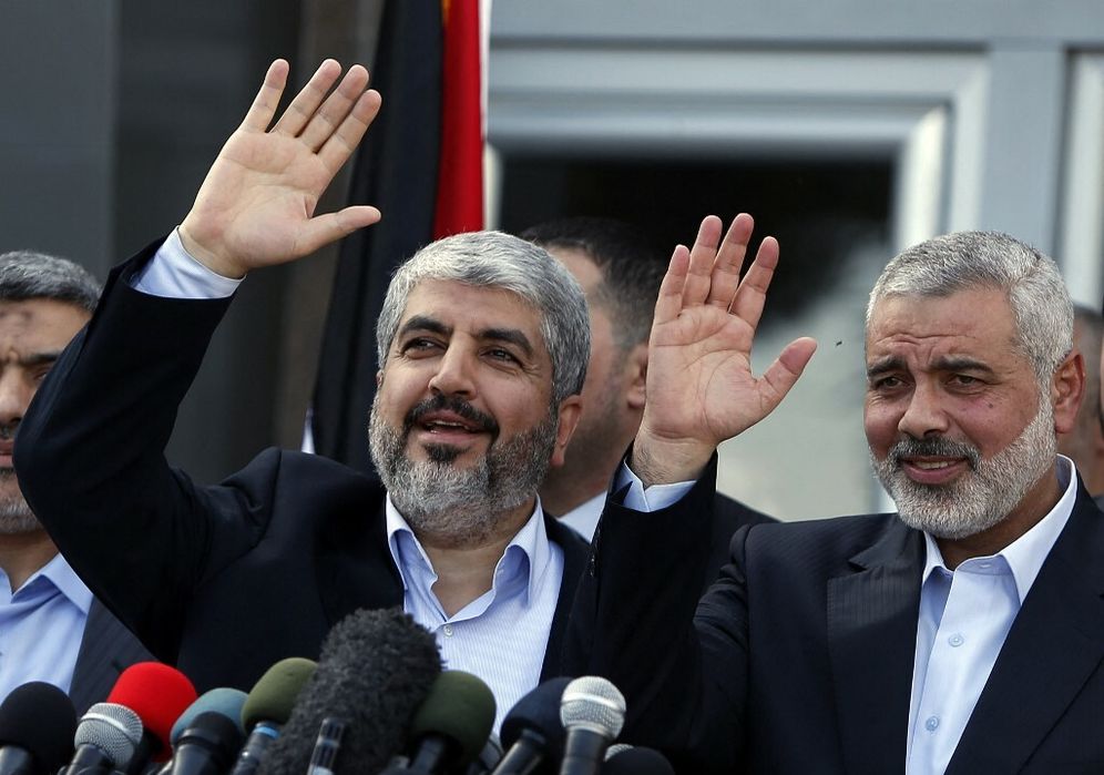 L'ex-chef du Hamas Khaled Meshaal et son successeur Ismail Haniyeh, dans la bande de Gaza