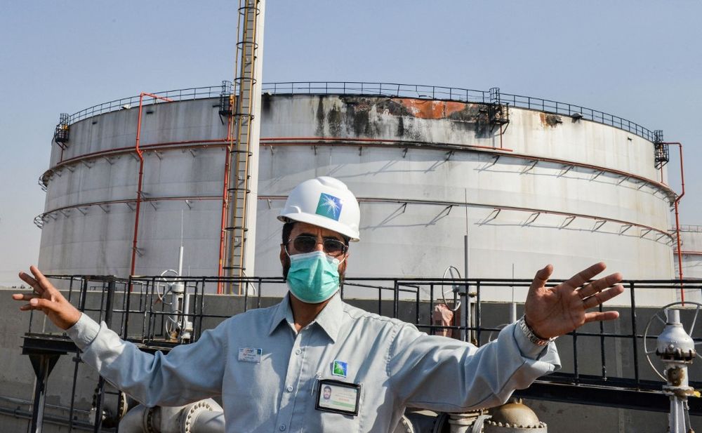 An employee at the Saudi Aramco oil facility at the plant in Saudi Arabia's Red Sea city of Jeddah, on November 24, 2020.