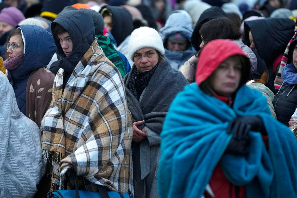 Fresh Wave Of Ukrainian Refugees Expected As Winter Looms - Vimarsana News