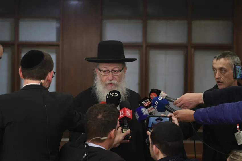 Yaakov Litzman arrives to a meeting with Israeli prime minister Benjamin Netanyahu, in the Israeli parliament on March 03, 2020, a day after the Israeli general elections.