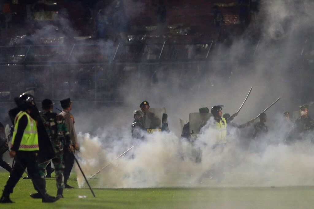 At Least 125 Killed In Riot, Stampede At Indonesia Soccer Match - i24NEWS