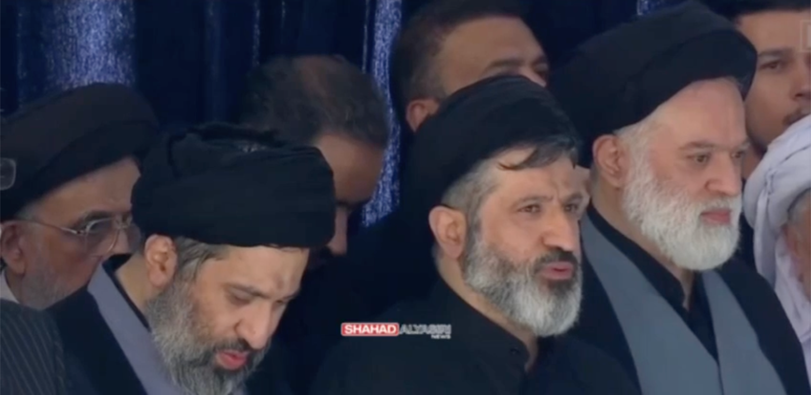 مراسم التأبين: توثيق حضور أبناء خامنئي الثلاثة في الجنازة - باستثناء مجتبى