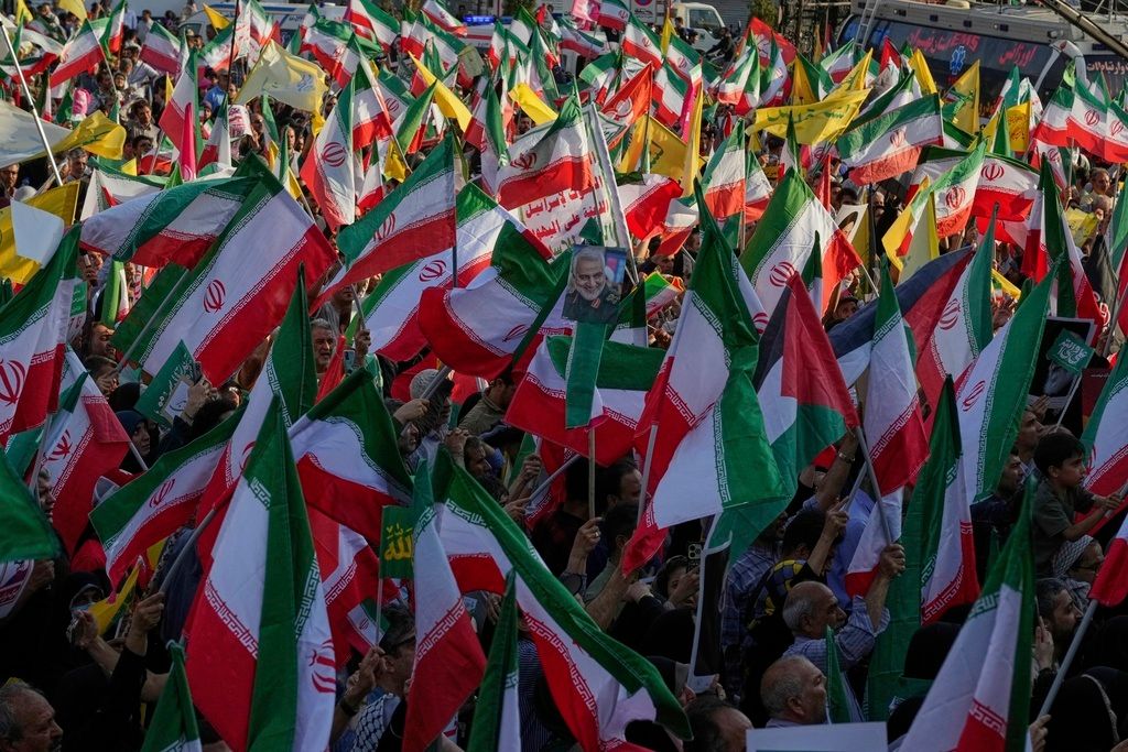 حزب الله: "لن نتدخل في حال وقوع هجوم أمريكي 'محدود' على إيران"