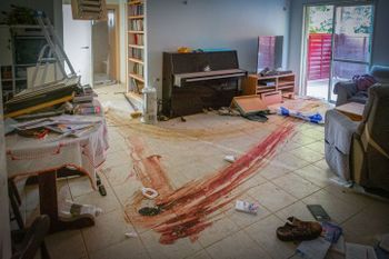 Une maison du kibboutz Beeri dans le sud d'Israël après l'attaque du Hamas du 7 octobre 2023