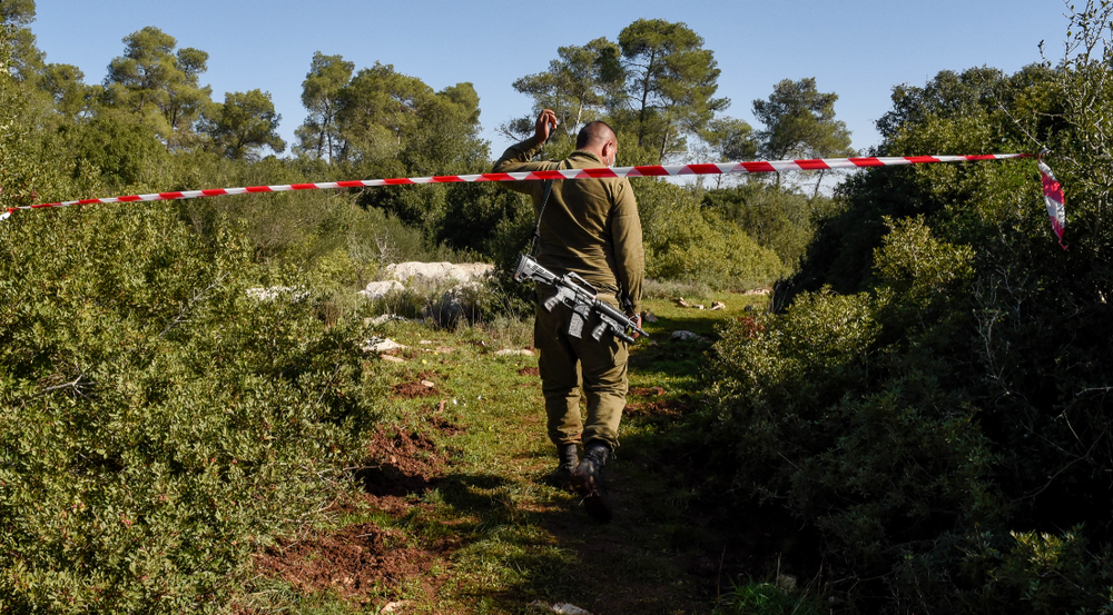 Les forces de sécurité israéliennes sur les lieux où Esther Horgen a été retrouvée morte dans une forêt du nord de la Cisjordanie