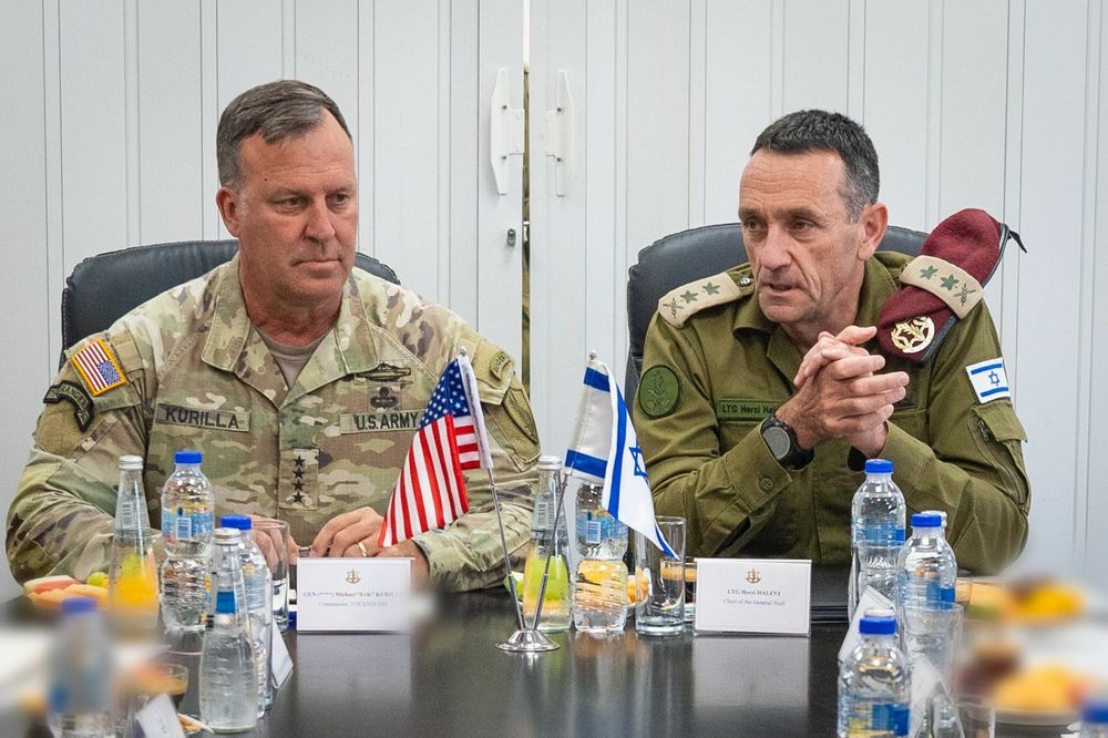 US CENTCOM Commander In Israel To Prepare For Iran Retaliation As Soon ...