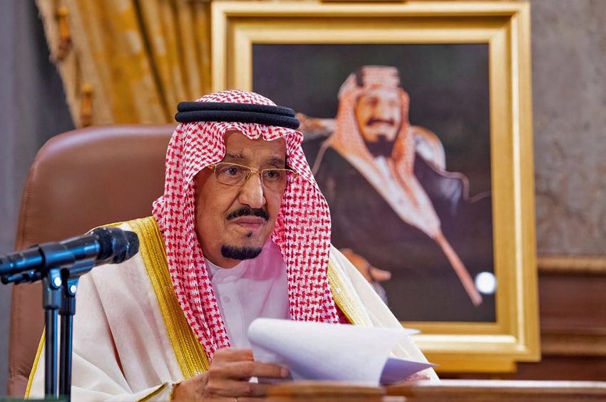 Le roi saoudien Salman bin Abdulaziz s'exprimant lors d'un discours télévisé à Riyad, la capitale, le 19 mars 2020.