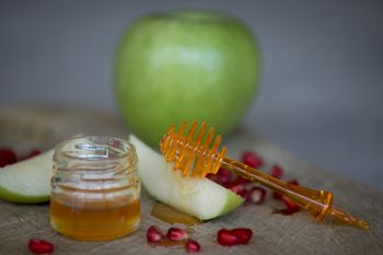 תפוח בדבש, מתכוננים לראש השנה וחגי תשרי, אילוסטרציה