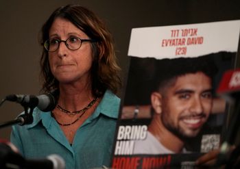Galia David mère de l'otage,  Evyatar David