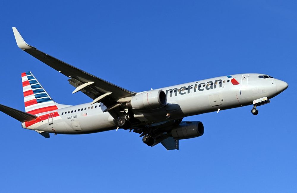 An American Airlines plane