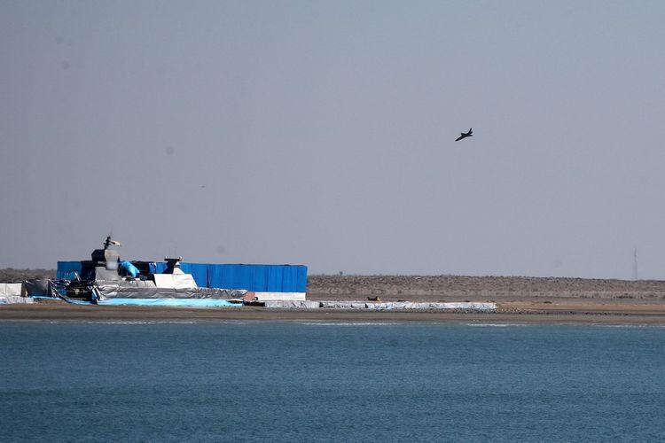 Iranian troops during a military drill in Makran beach on the Gulf of Oman, near the Hormuz Strait.