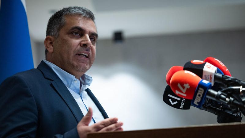 Ofir Sofer met en garde contre la dégradation de la sécurité des Juifs au Royaume-Uni et appelle à l’alyah