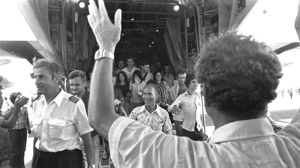 Le retour des otages d'Entebbe en Israël