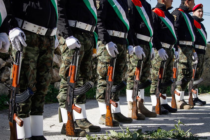 Des policiers palestiniens participent à une cérémonie à Naplouse, en Cisjordanie, le 15 janvier 2019