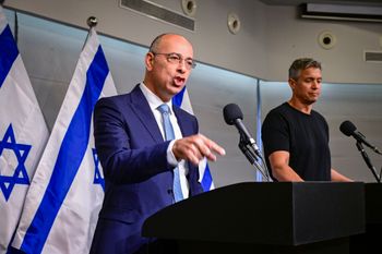 Dr. Yaron Zelekha, chairman of the New Economic Party, and Yoaz Hendel, chairman of the Reservists Party, hold a press conference announcing their joint run in the upcoming general elections, in Tel Aviv, September 6, 2026. 