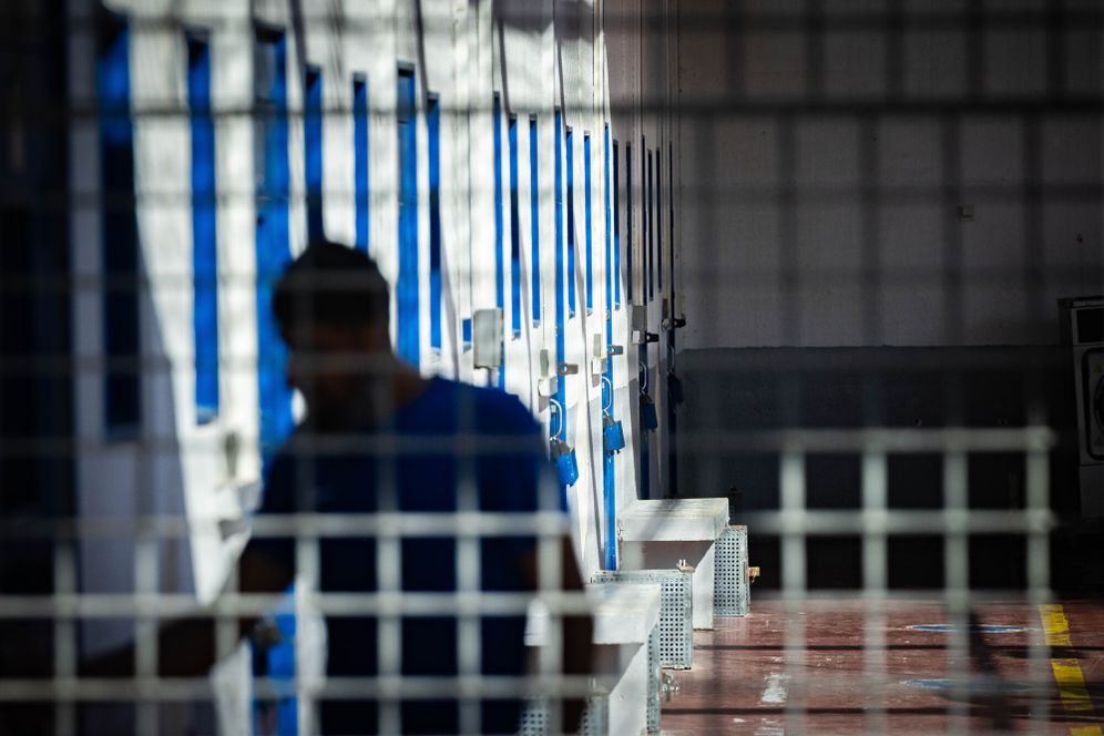 בית כלא, ארכיון