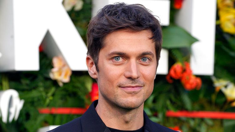 L'acteur et mannequin français, Lucas Bravo