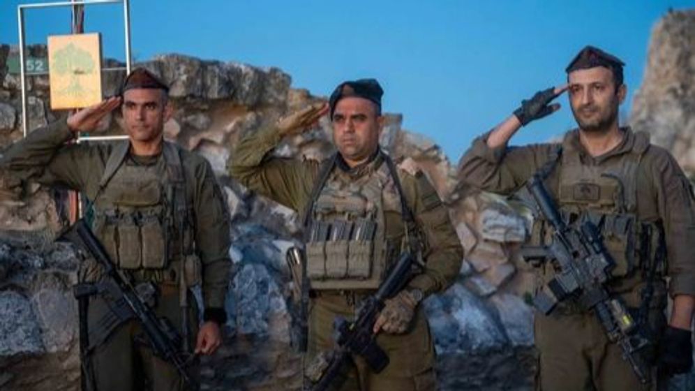 IDF Spokesperson Le colonel Ayub Kayuf (au centre) prend le commandement de la brigade Golani au château de Beaufort, Liban, le 03.06.2026