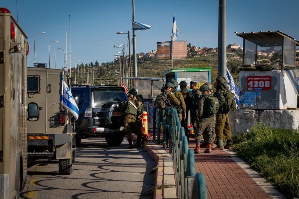 Un Palestinien abattu par erreur par des soldats israéliens à l'entrée de l'implantation d'Elazar en Cisjordanie, le 21 mars 2024