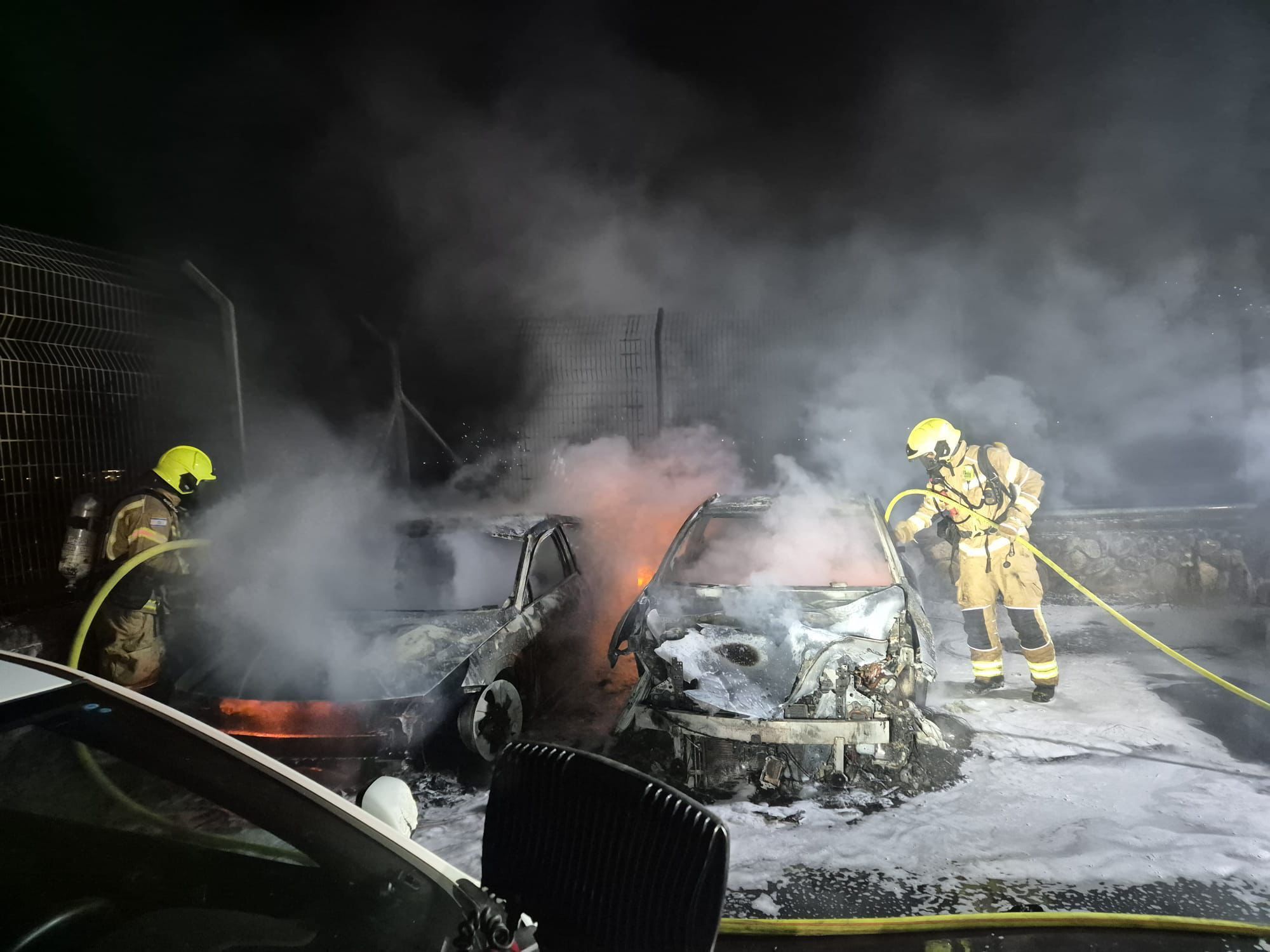 بعد حرق مركبات في لهافيم: أهالي الترابين ينفون التورط والشرطة الإسرائيلية تصعّد في النقب