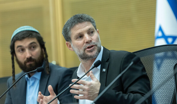 Le ministre des Finances Betsalel Smotrich et Tzvi Sukkot