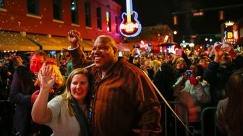 الاحتفالات برأس السنة الميلادية الجديدة في الولايات المتحدة، بداية عام 2025