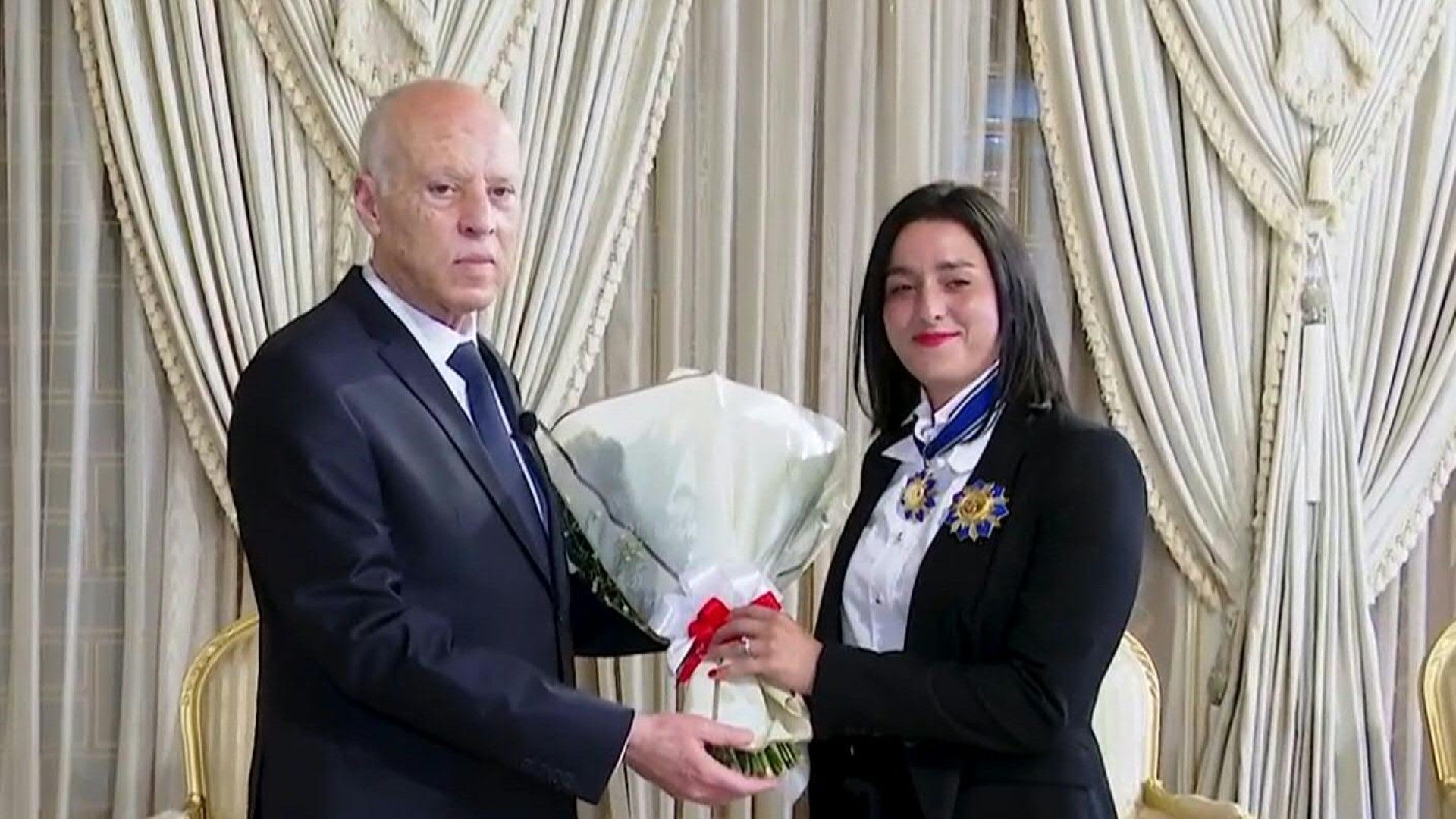 الرئيس التونسي يكرّم أنس جابر ويقلدها الصنف الأول من وسام الاستحقاق – I24NEWS