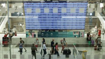 נמל התעופה שארל דה גול בצרפת, ארכיון