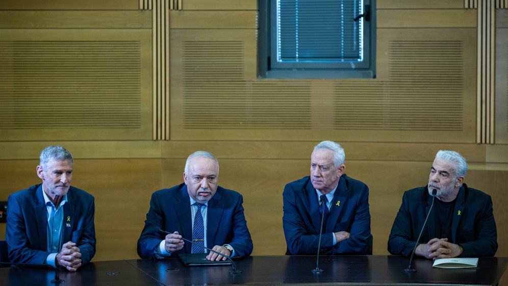 יאיר לפיד, בני גנץ, אביגדור ליברמן ויאיר גולן, ארכיון