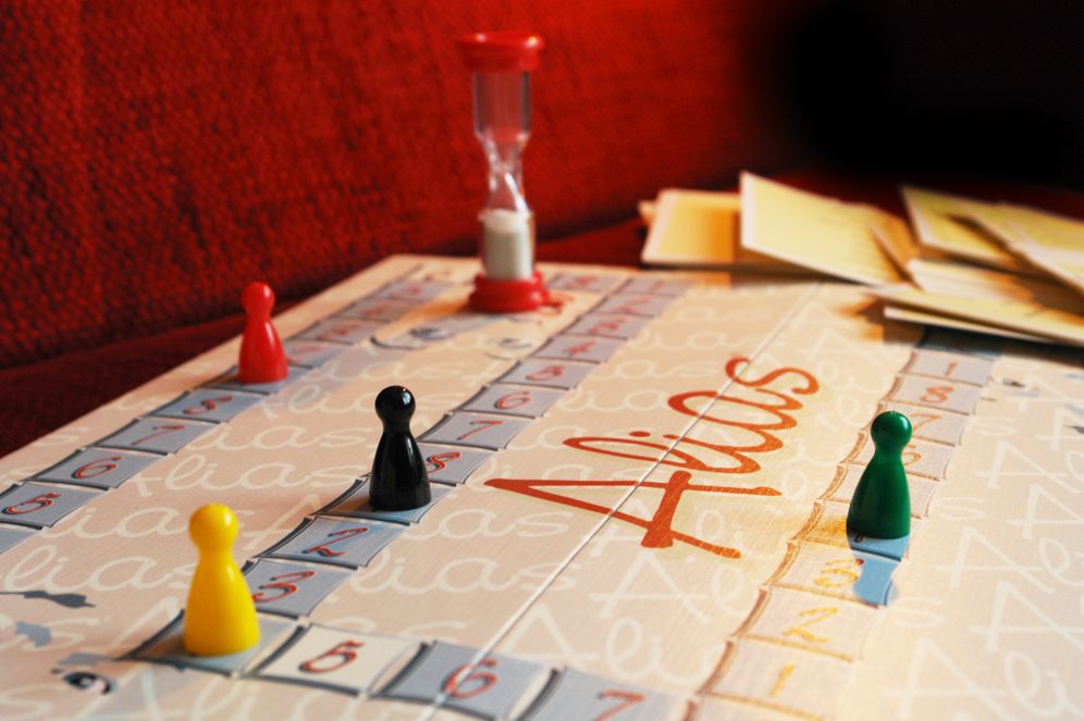 اللعبة اللوحية الياس 