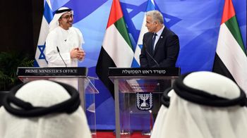 Rencontre le Premier ministre israélien Yair Lapid et le ministre des Affaires étrangères des Emirats arabes unis à Jérusalem, le 15 septembre 2022