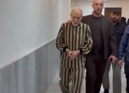 السجن المؤبد لمفتي سوريا السابق أحمد حسون.. هذه أبرز التهم الموجهة إليه