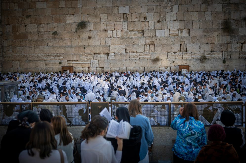 חיים גולדברג/פלאש 90 ברכת כהנים בכותל המערבי בחג סוכות