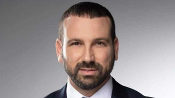 Le maire de Holon, Shai Kinan