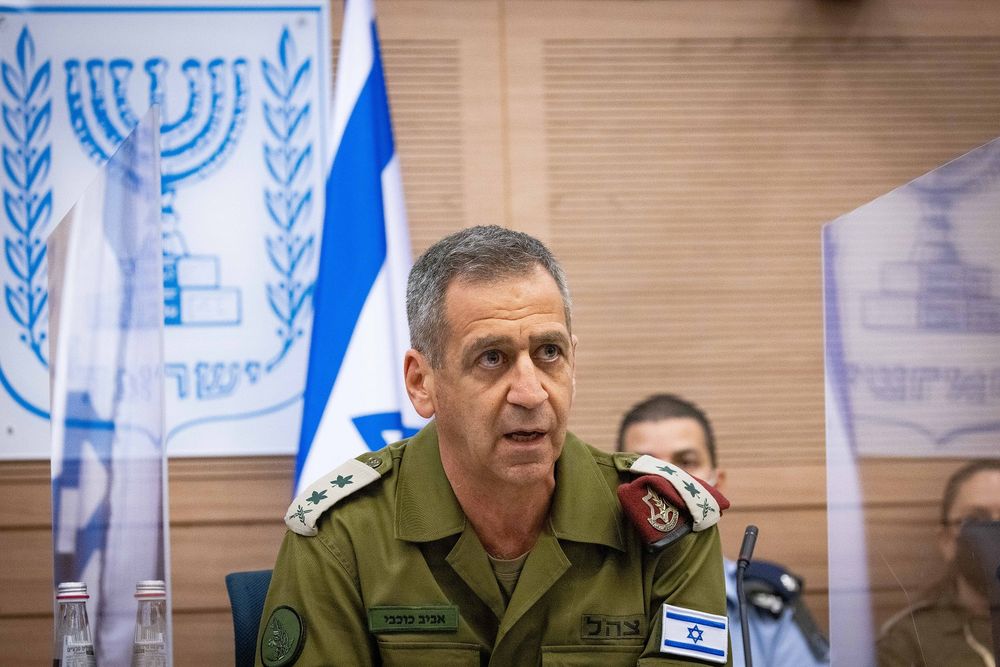 Le chef d'état-major de Tsahal Aviv Kochavi lors d'une réunion de la commission de la Défense et des Affaires étrangères à la Knesset, à Jérusalem le 9 novembre 2021